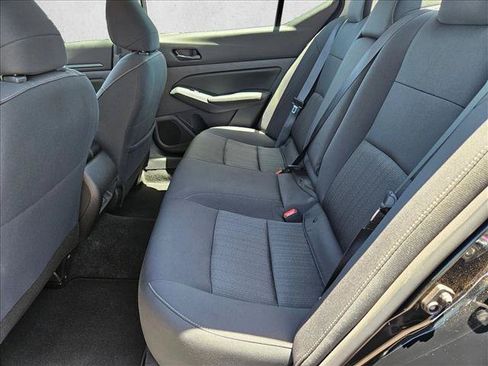 Used 2025 Nissan Altima 2.5 SV AWD/4WD image 23
