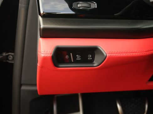 Used 2026 Lamborghini Urus SE image 31