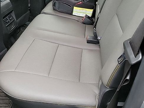 Used 2023 Chevrolet Colorado ZR2 w/ ZR2 Convenience Package III AWD/4WD image 9