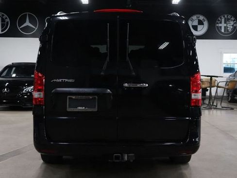Used 2018 Mercedes-Benz Metris Passenger image 4