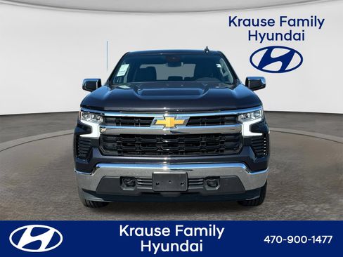 Used 2023 Chevrolet Silverado 1500 LT AWD/4WD image 2