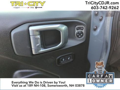 Used 2024 Jeep Wrangler Willys 4xe image 17