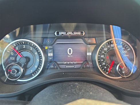 Used 2019 RAM 1500 Laramie image 16