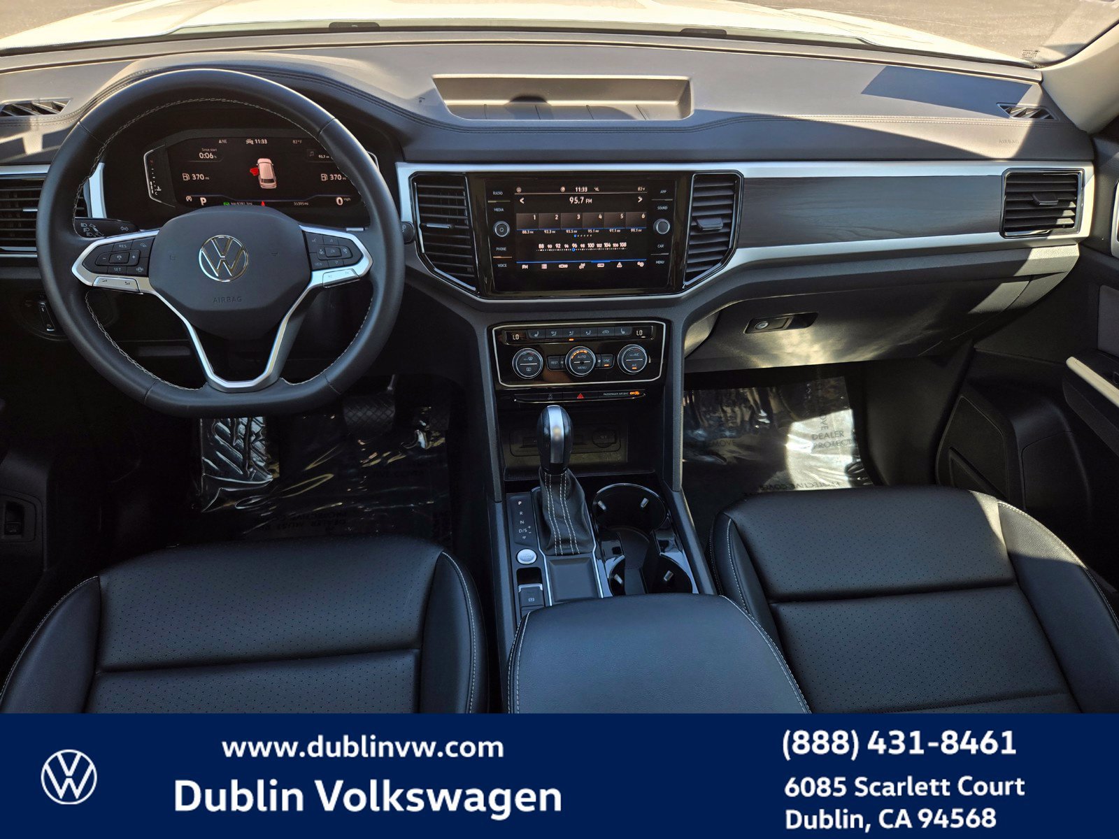 Certified 2023 Volkswagen Atlas SE w/ Panoramic Sunroof Package FWD image 15