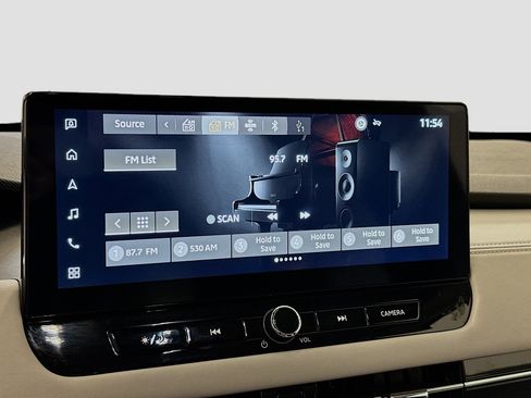 Used 2025 Mitsubishi Outlander SE image 21