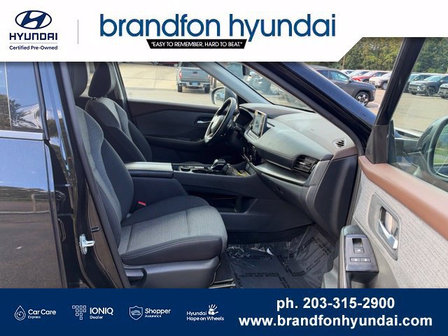 Used 2021 Nissan Rogue SV AWD/4WD image 27