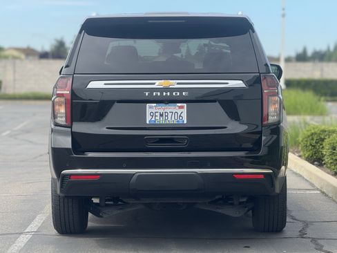 Used 2023 Chevrolet Tahoe LS RWD image 6