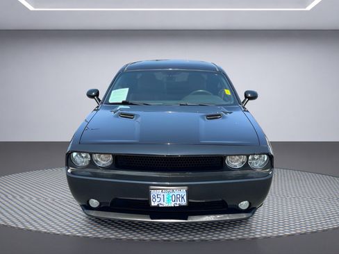 Used 2013 Dodge Challenger SXT RWD image 9