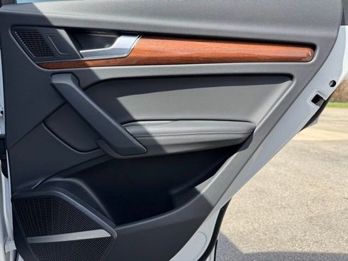 Used 2023 Audi Q5 2.0T Premium Plus image 29