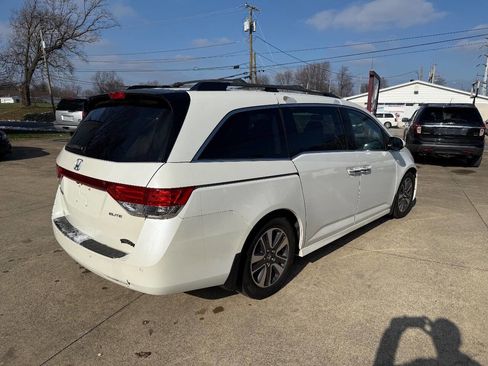 Used 2014 Honda Odyssey Touring Elite image 4
