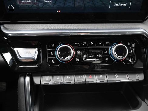 New 2026 GMC Sierra 2500 Denali w/ Denali Reserve Package image 21