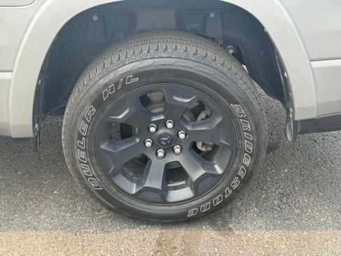 Used 2025 RAM 1500 Big Horn AWD/4WD image 11