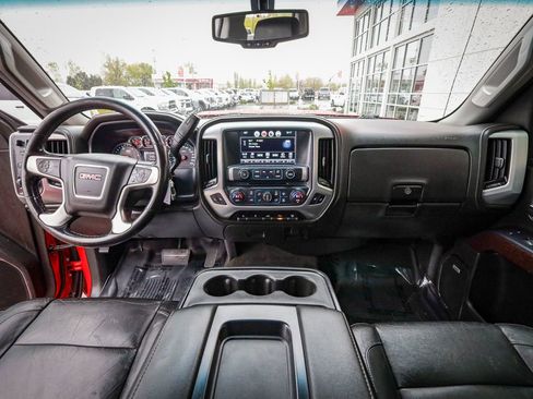 Used 2018 GMC Sierra 2500 SLT w/ Duramax Plus Package AWD/4WD image 18