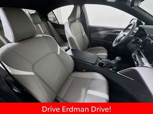 Certified 2025 Toyota Camry SE w/ Convenience Package image 24