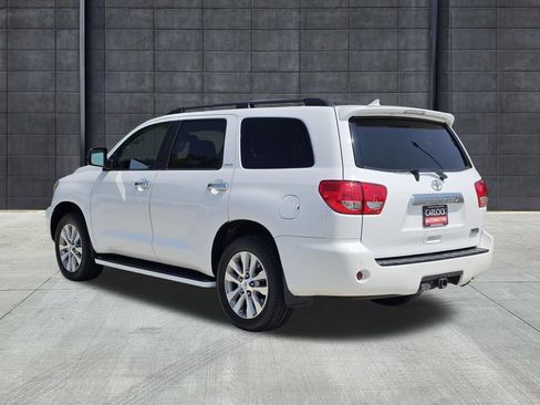 Used 2016 Toyota Sequoia Limited w/ Safety & Convenience Package RWD image 3