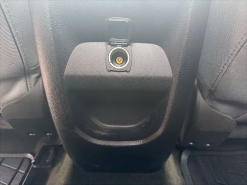 Used 2017 Chevrolet Colorado W/T image 16