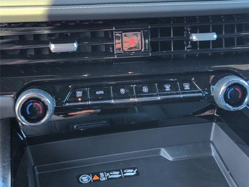 New 2026 Chevrolet Suburban Premier w/ Sun And Tow Package image 21