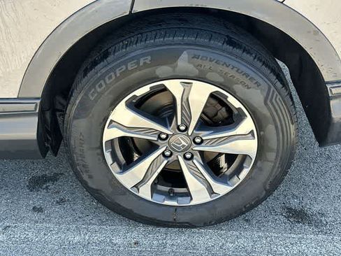 Used 2018 Honda CR-V LX image 5