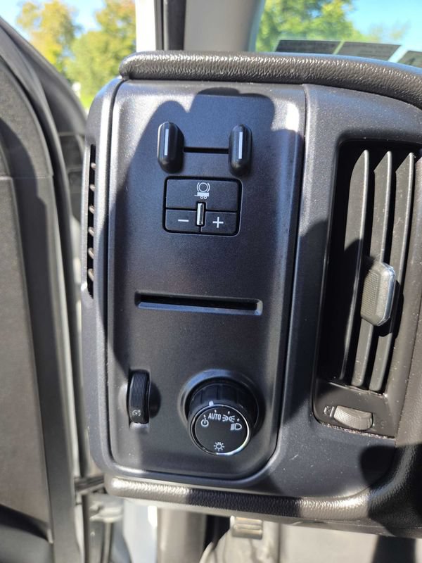 Used 2016 GMC Sierra 1500 4x4 Double Cab w/ Sierra Convenience Package image 18