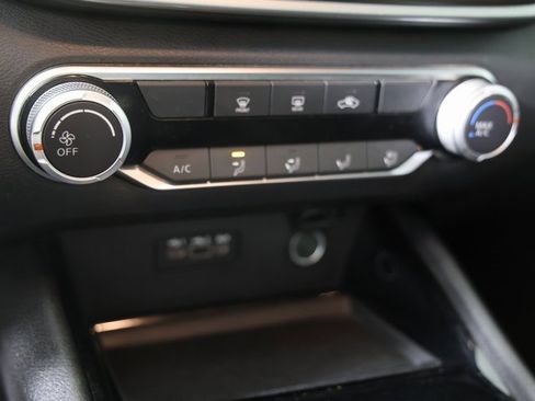 Used 2024 Nissan Altima 2.5 SV image 15