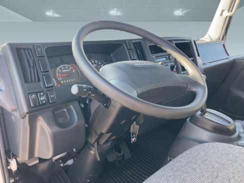 New 2025 Chevrolet Low Cab Forward image 4