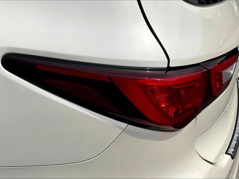 Used 2018 INFINITI QX60 Luxe w/ Deluxe Technology Package AWD/4WD image 22