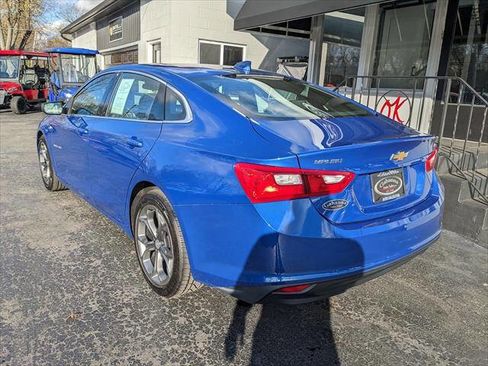 Used 2023 Chevrolet Malibu LT image 3