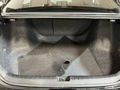 Used 2022 Honda Accord Touring image 10