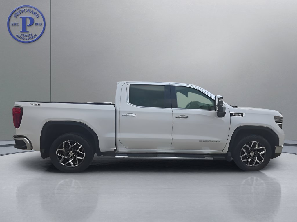 Used 2024 GMC Sierra 1500 SLT w/ SLT Premium Plus Package AWD/4WD image 8