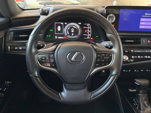 Certified 2024 Lexus ES 300h w/ Accessory Package (Z1) FWD image 9