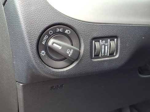 Used 2017 Dodge Grand Caravan GT w/ Safety Sphere Group FWD image 19