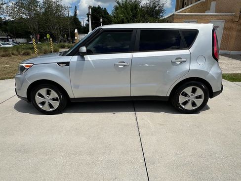 Used 2014 Kia Soul FWD image 8