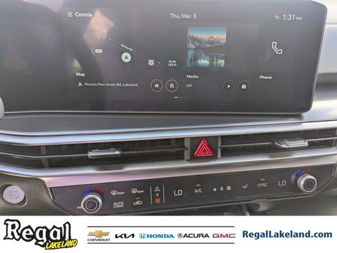 Used 2025 Kia Sorento S w/ Panoramic Sunroof Package image 18