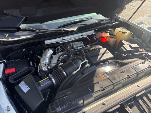 Used 2020 Chevrolet Silverado 2500 LTZ w/ LTZ Plus Package image 38