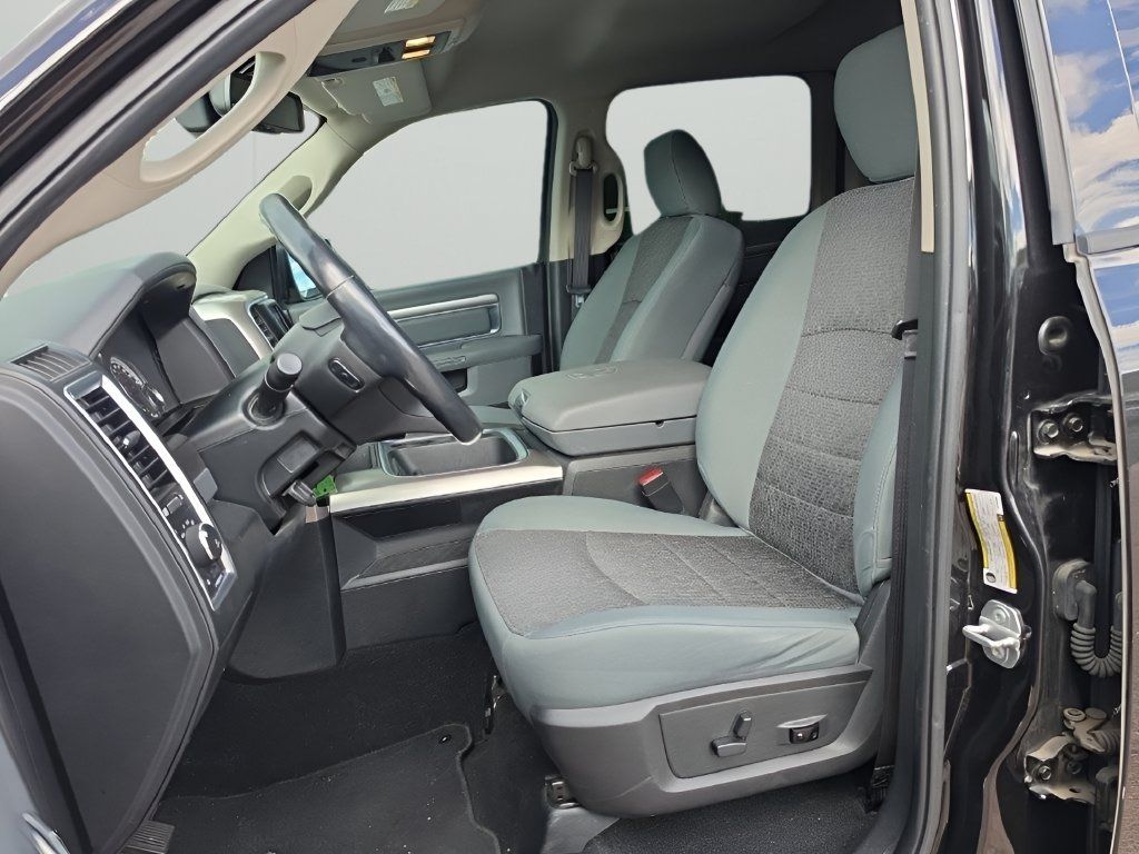 Used 2018 RAM 1500 Big Horn AWD/4WD image 12