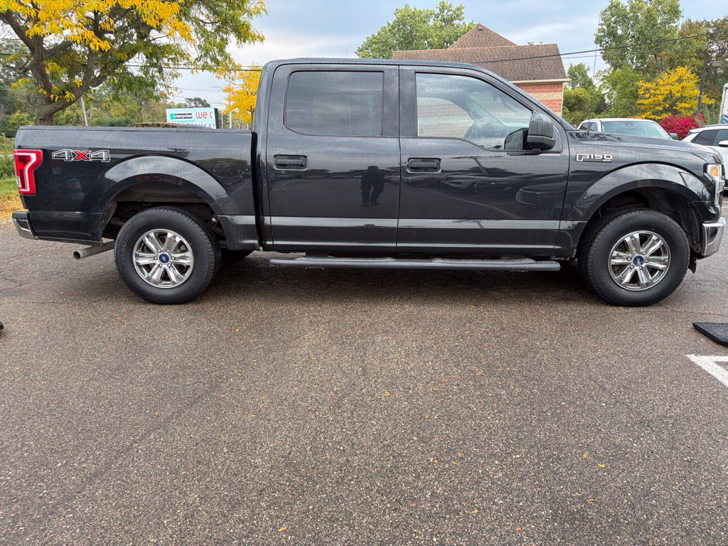 Used 2015 Ford F150 XLT AWD/4WD image 4