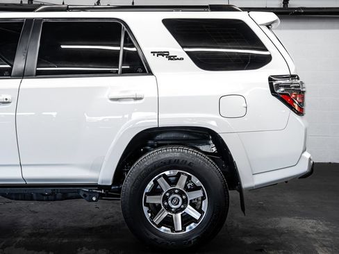 Used 2024 Toyota 4Runner TRD Off-Road Premium w/ Moonroof Package AWD/4WD image 13