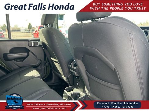 Used 2022 Jeep Gladiator Sport AWD/4WD image 31