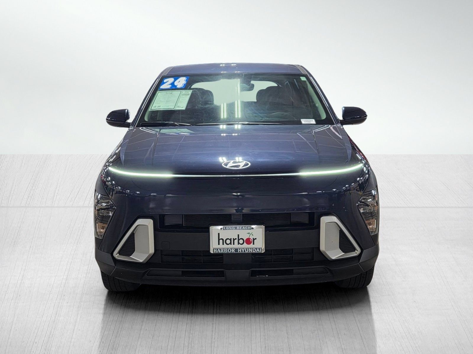 Used 2024 Hyundai Kona SE AWD/4WD image 2