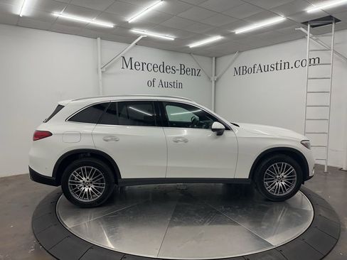 New 2026 Mercedes-Benz GLC 300 image 8