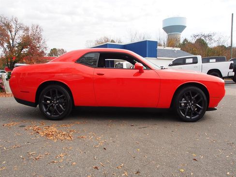 Used 2023 Dodge Challenger SXT w/ Blacktop Package image 6