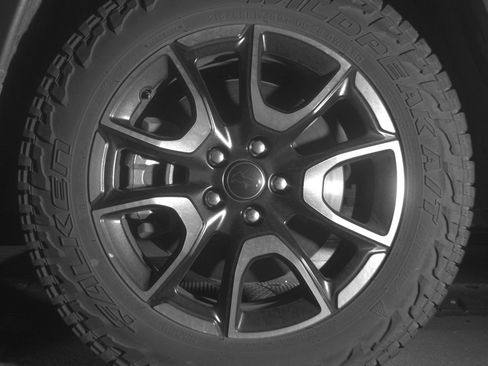 Used 2025 Jeep Compass Trailhawk AWD/4WD image 12