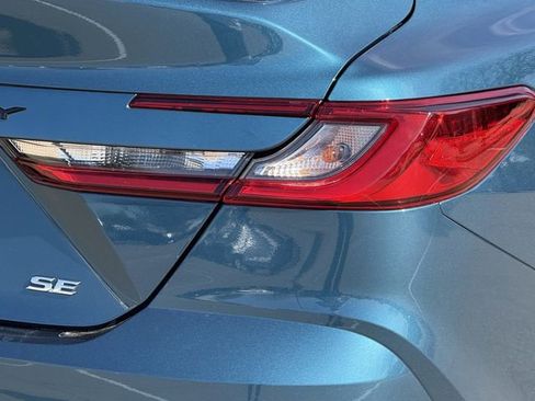 Used 2025 Toyota Camry SE w/ Multimedia Upgrade Package image 8