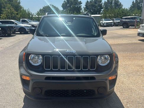 Used 2022 Jeep Renegade Sport w/ Sport Appearance Group AWD/4WD image 11