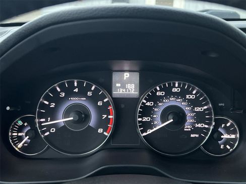 Used 2011 Subaru Outback 2.5i Limited image 14