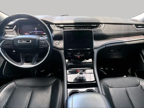 Used 2022 Jeep Grand Cherokee Limited RWD image 16