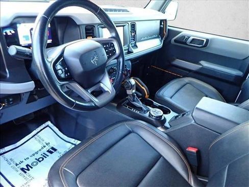 Used 2022 Ford Bronco Badlands image 10