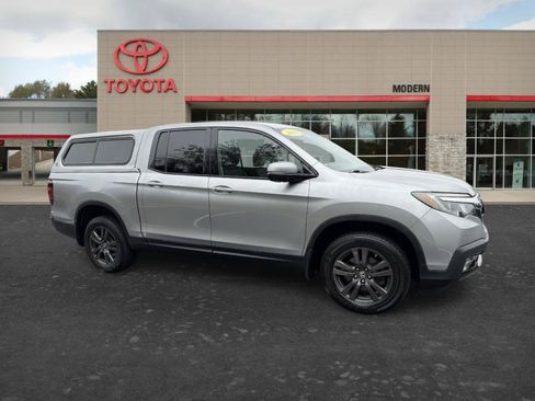 Used 2019 Honda Ridgeline Sport image 3