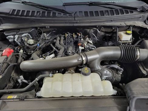 Used 2024 Ford Expedition Limited image 12