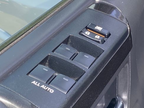 Certified 2024 Toyota 4Runner TRD Off-Road image 31